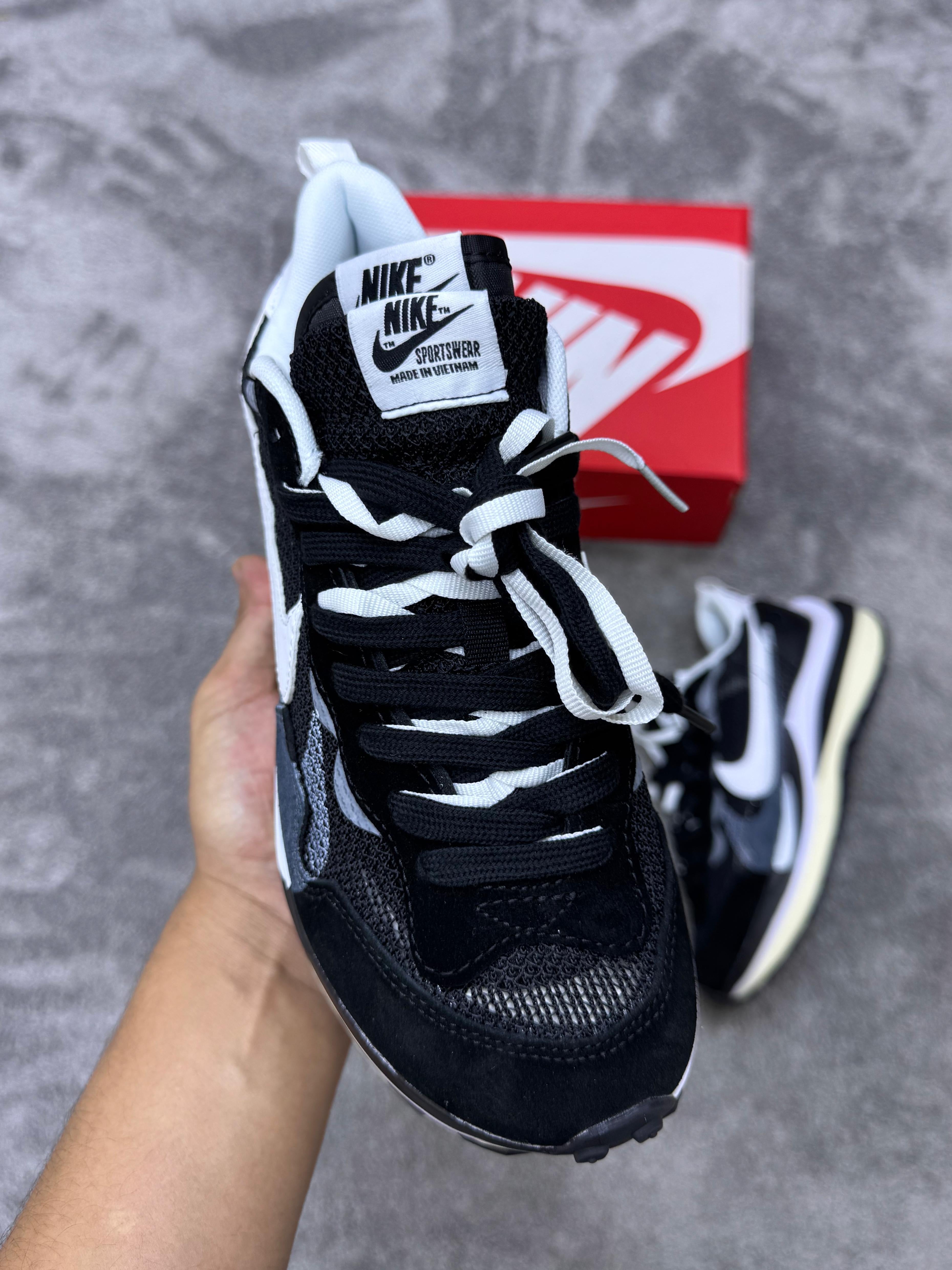 Nike x Scai Vaporwaffle black white OFERTA