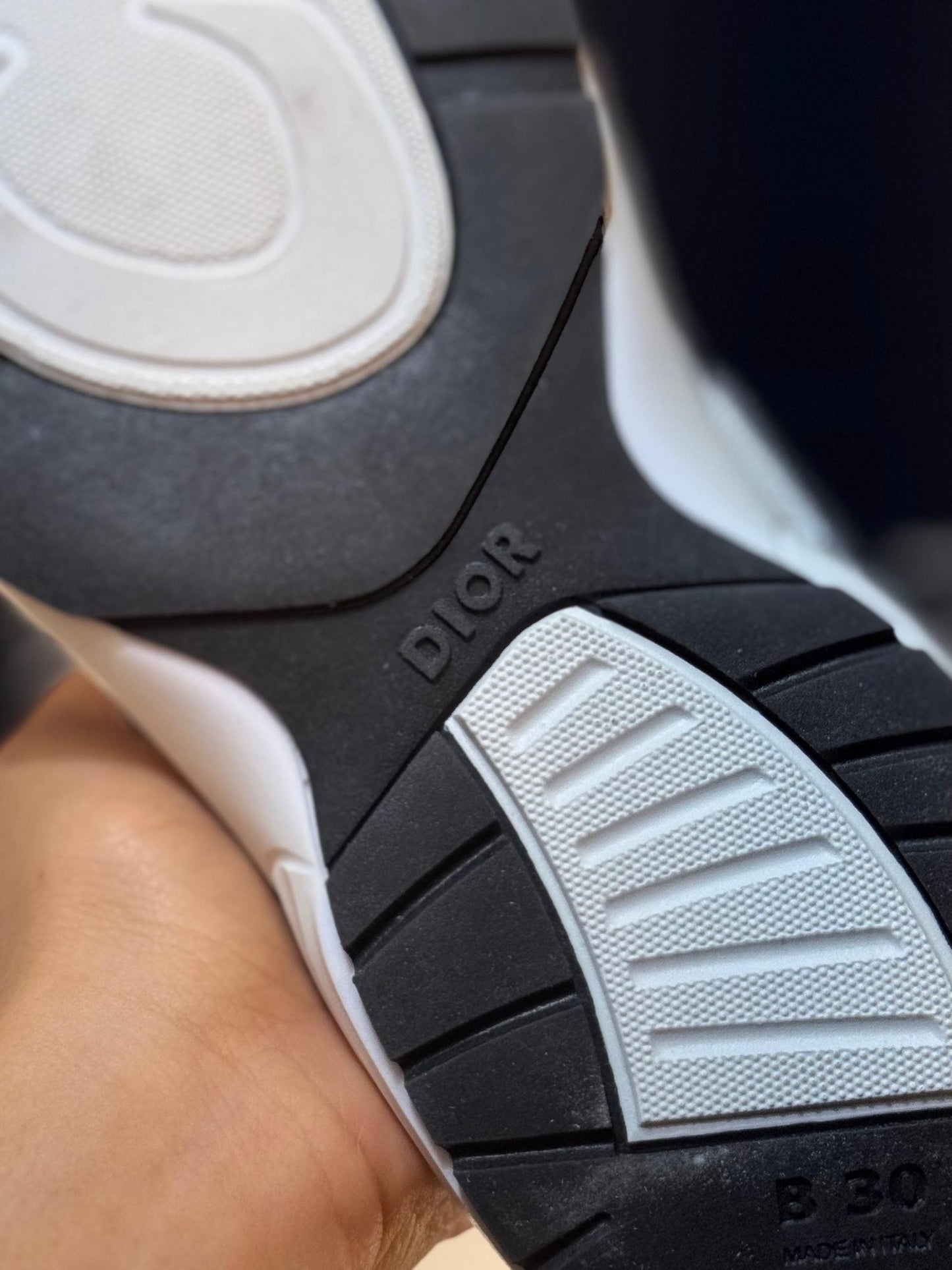 Dior B30