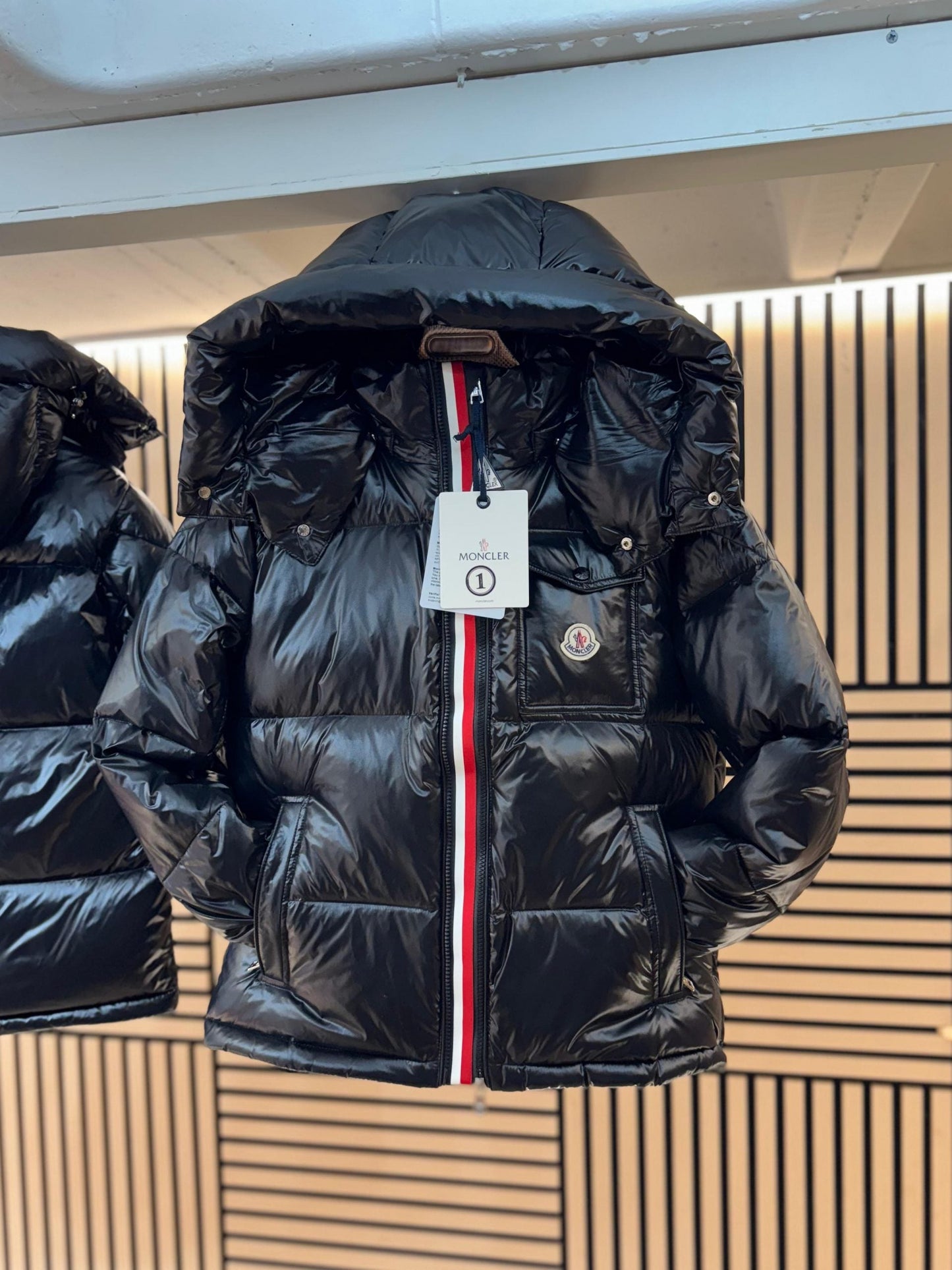CHAQUETA MONCLER (Máxima calidad)