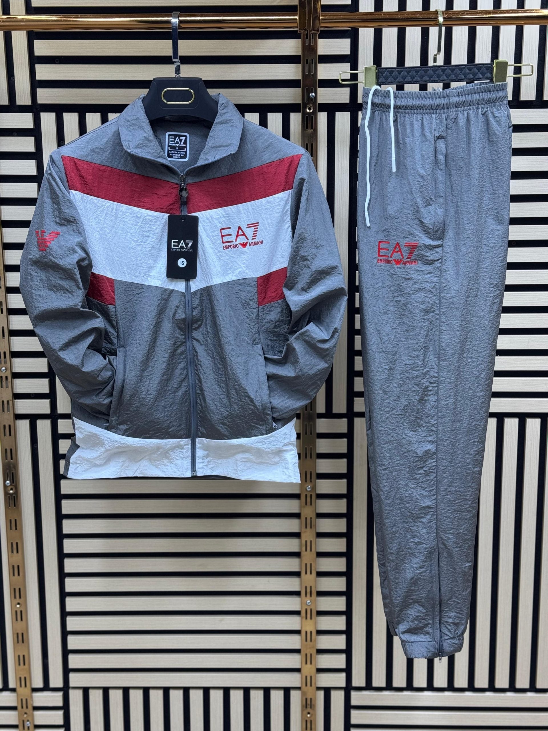 Chandal Armani (Rojo y gris oscuro) Max calidad