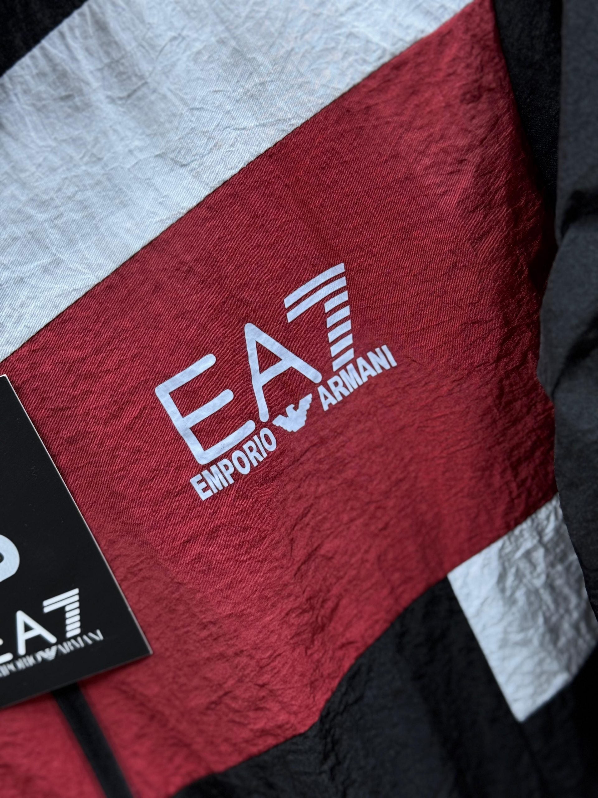 Chandal Armani (Rojo y negro) Max calidad