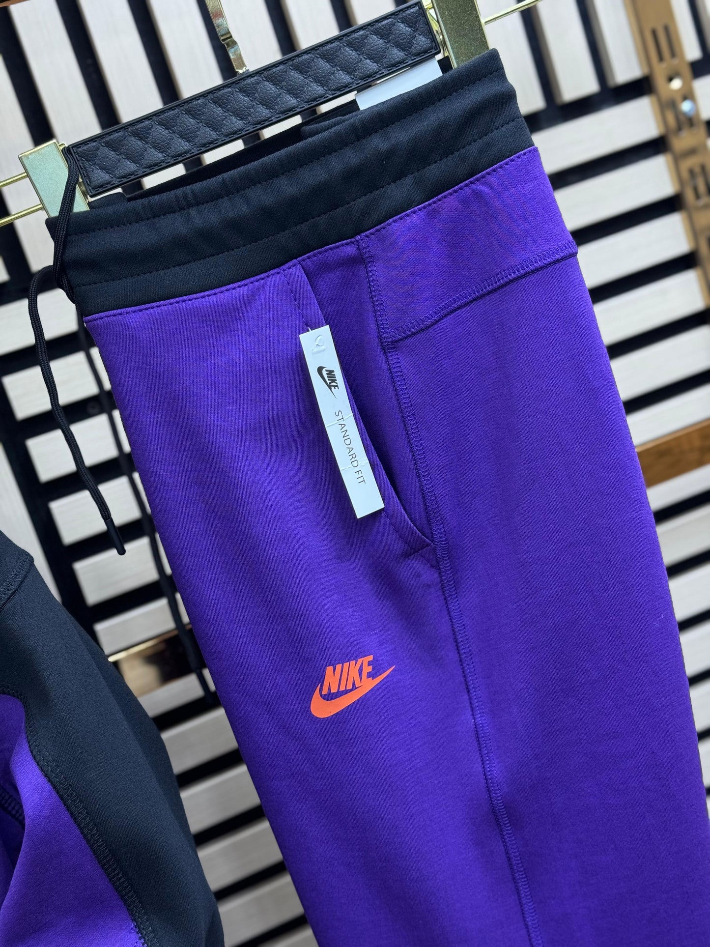 CHANDAL NIKE TECH
