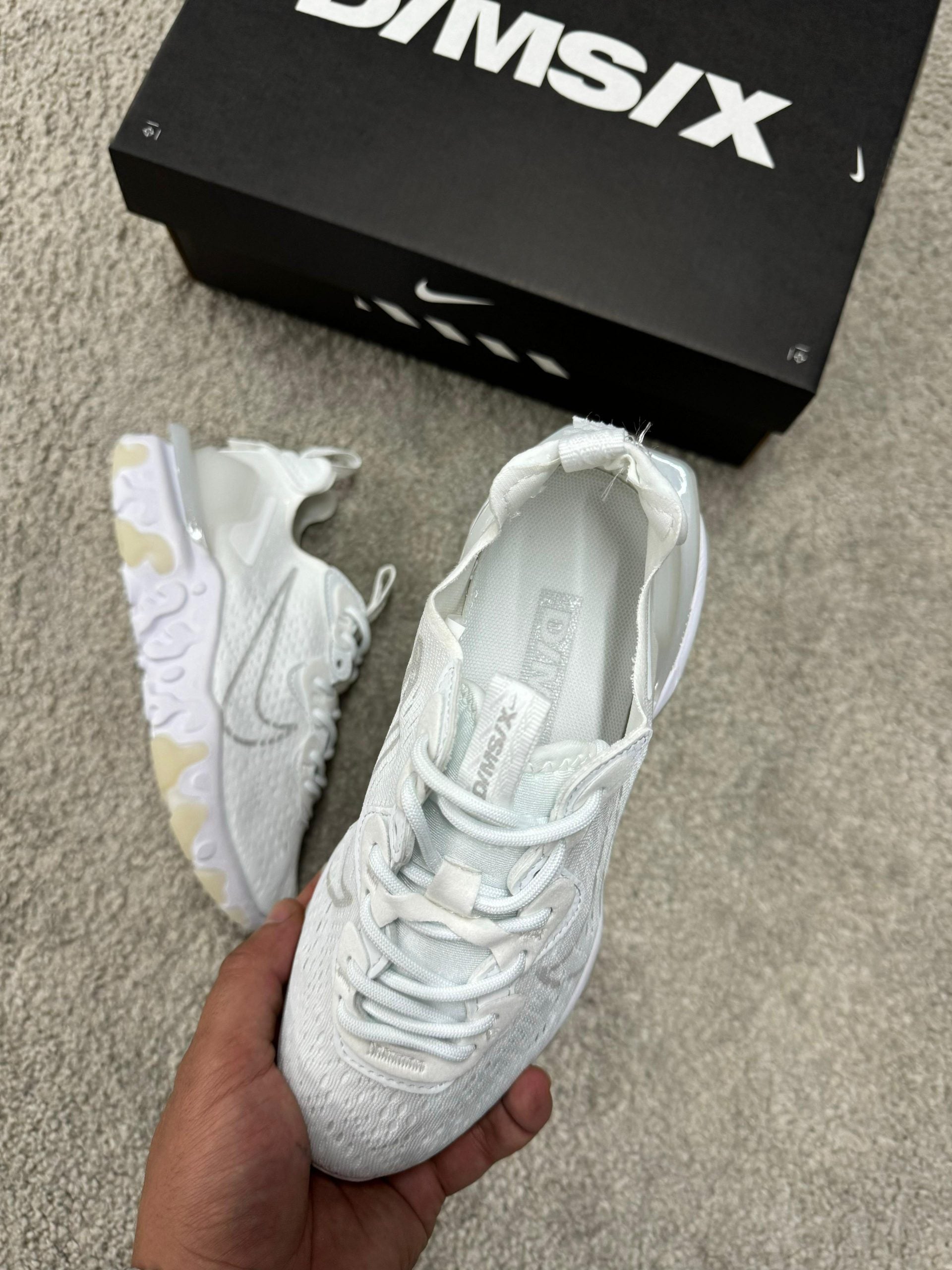 NIKE REACT BLANCAS