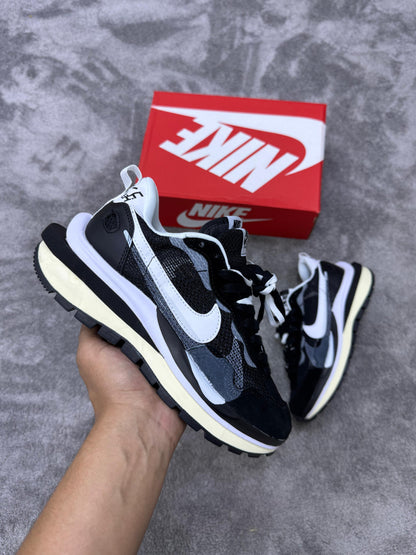 Nike x Scai Vaporwaffle black white OFERTA