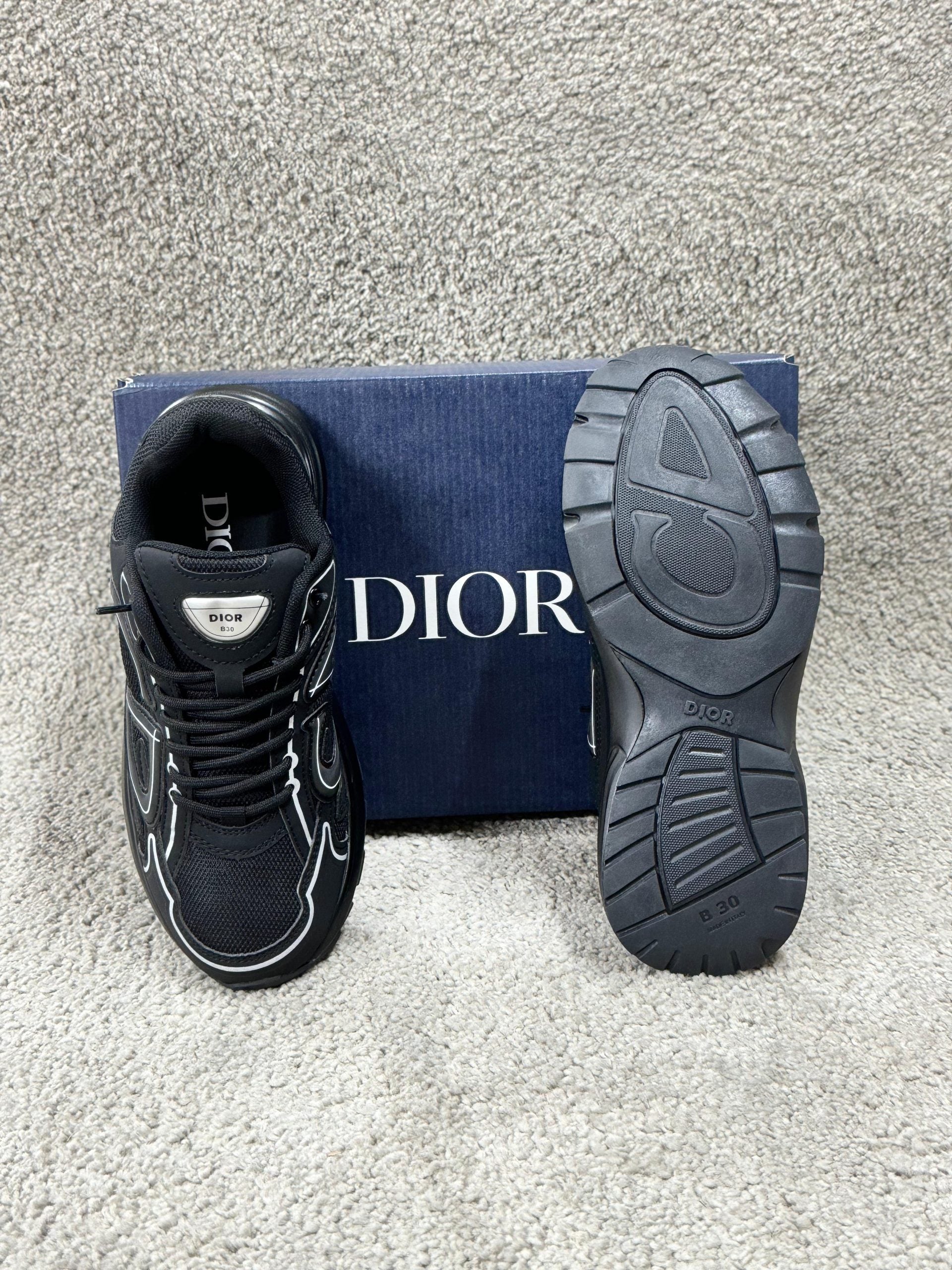 DIOR B30 NEGRAS