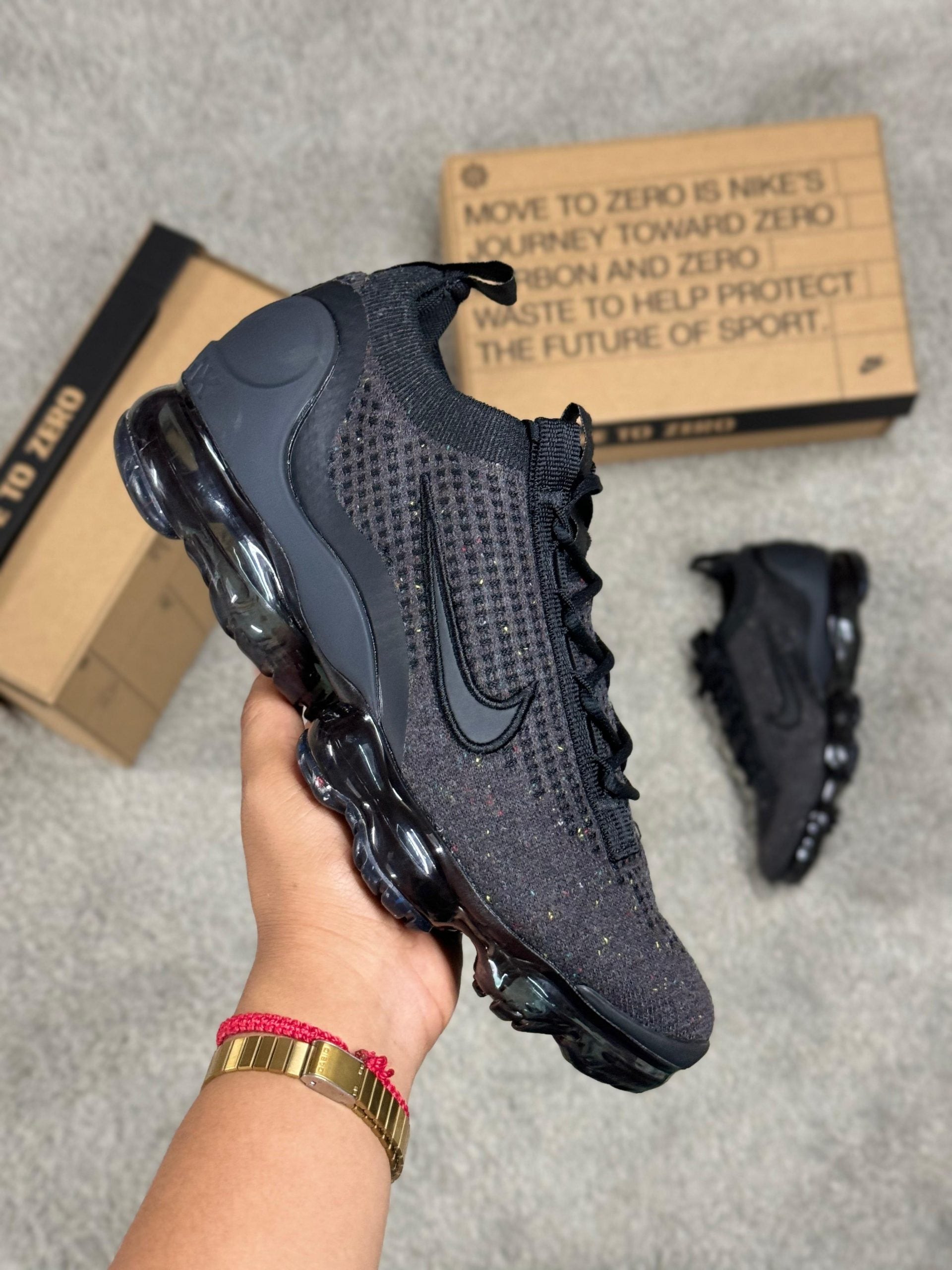 NIKE VAPORMAX GRISACEAS