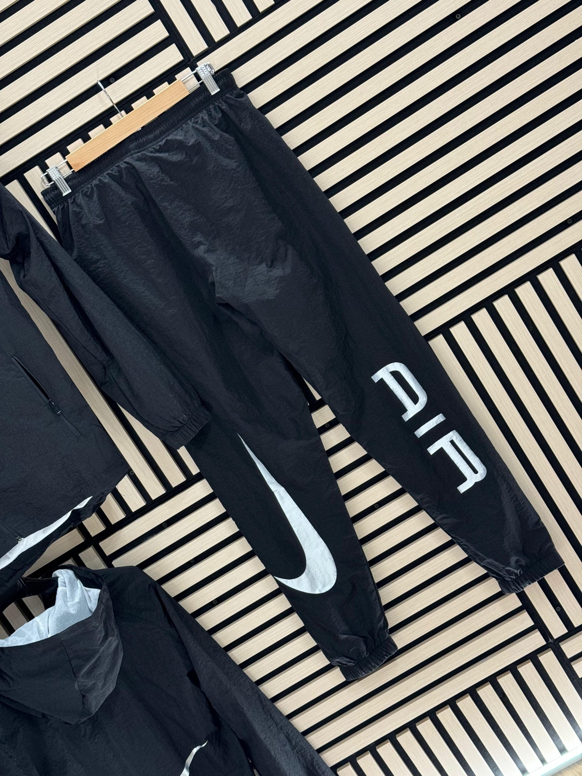 Chándal Nike Air ( NEGRO )