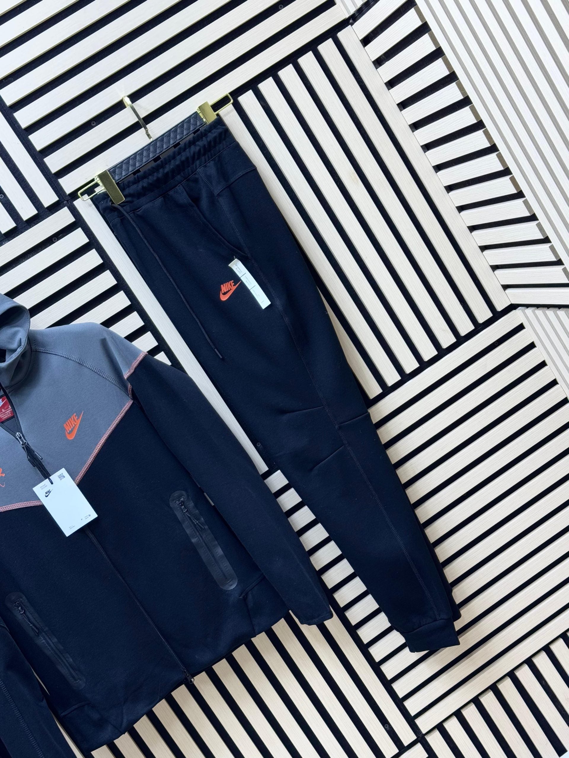 Chandal NIKE TECH X SYNA WORLD