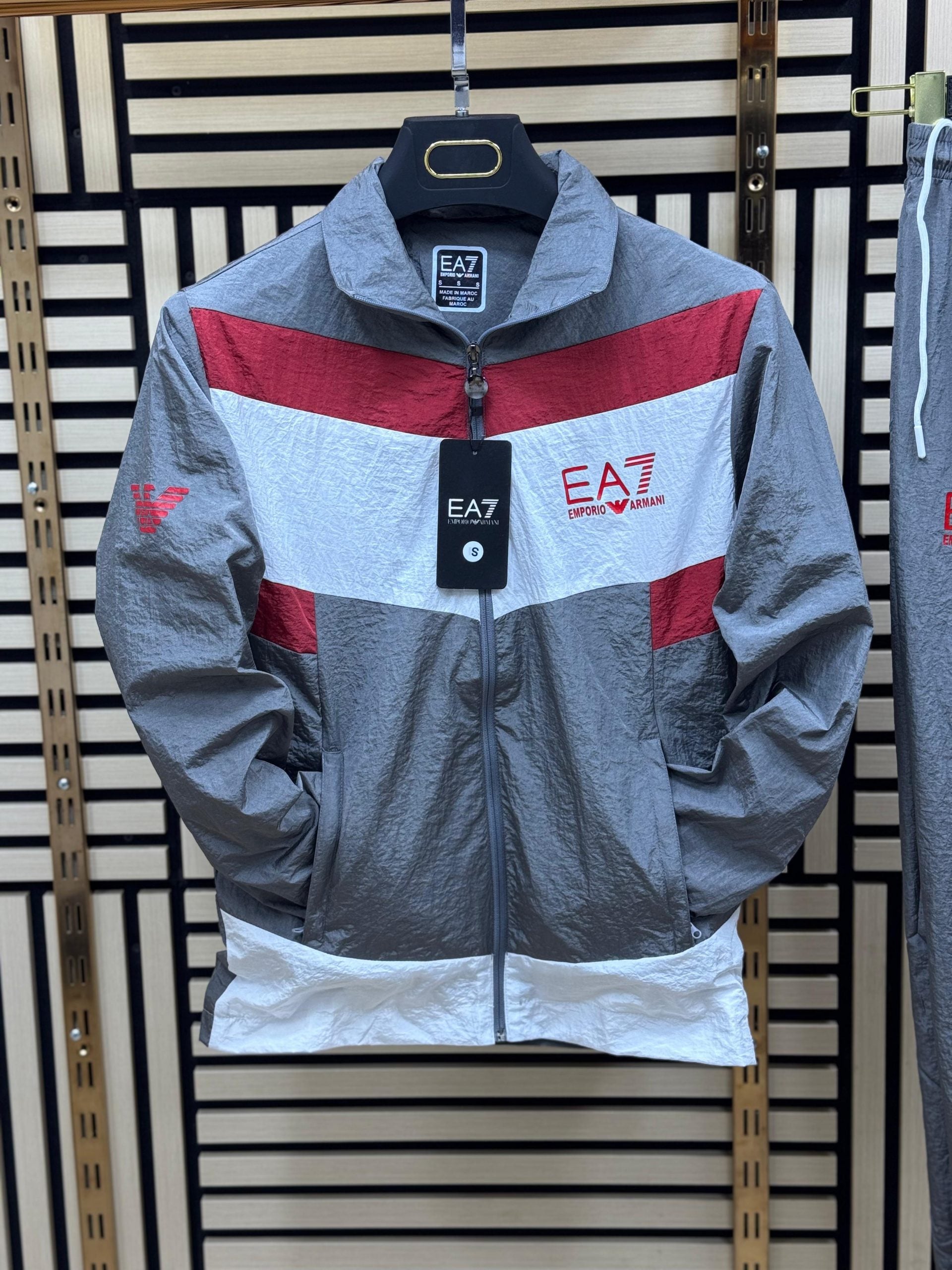 Chandal Armani (Rojo y gris oscuro) Max calidad