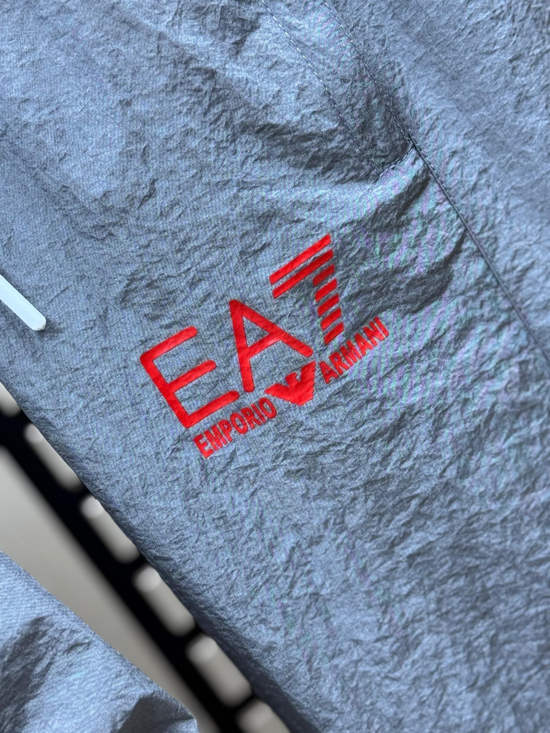 Chandal Armani (Rojo y gris oscuro) Max calidad