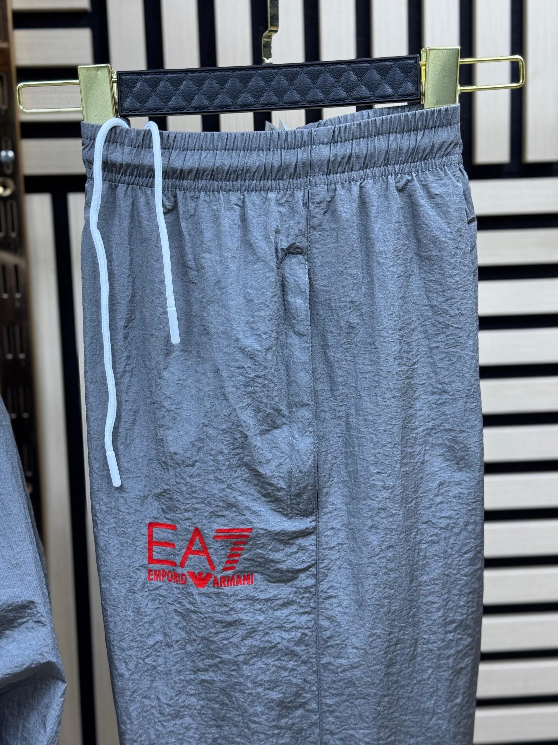 Chandal Armani (Rojo y gris oscuro) Max calidad