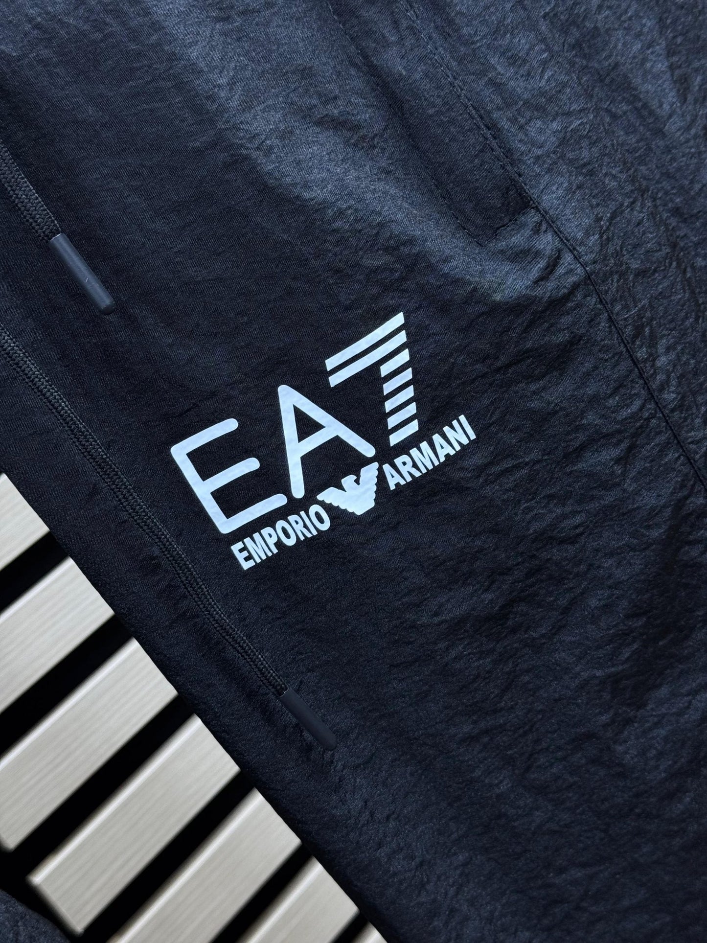 Chandal Armani (Rojo y negro) Max calidad