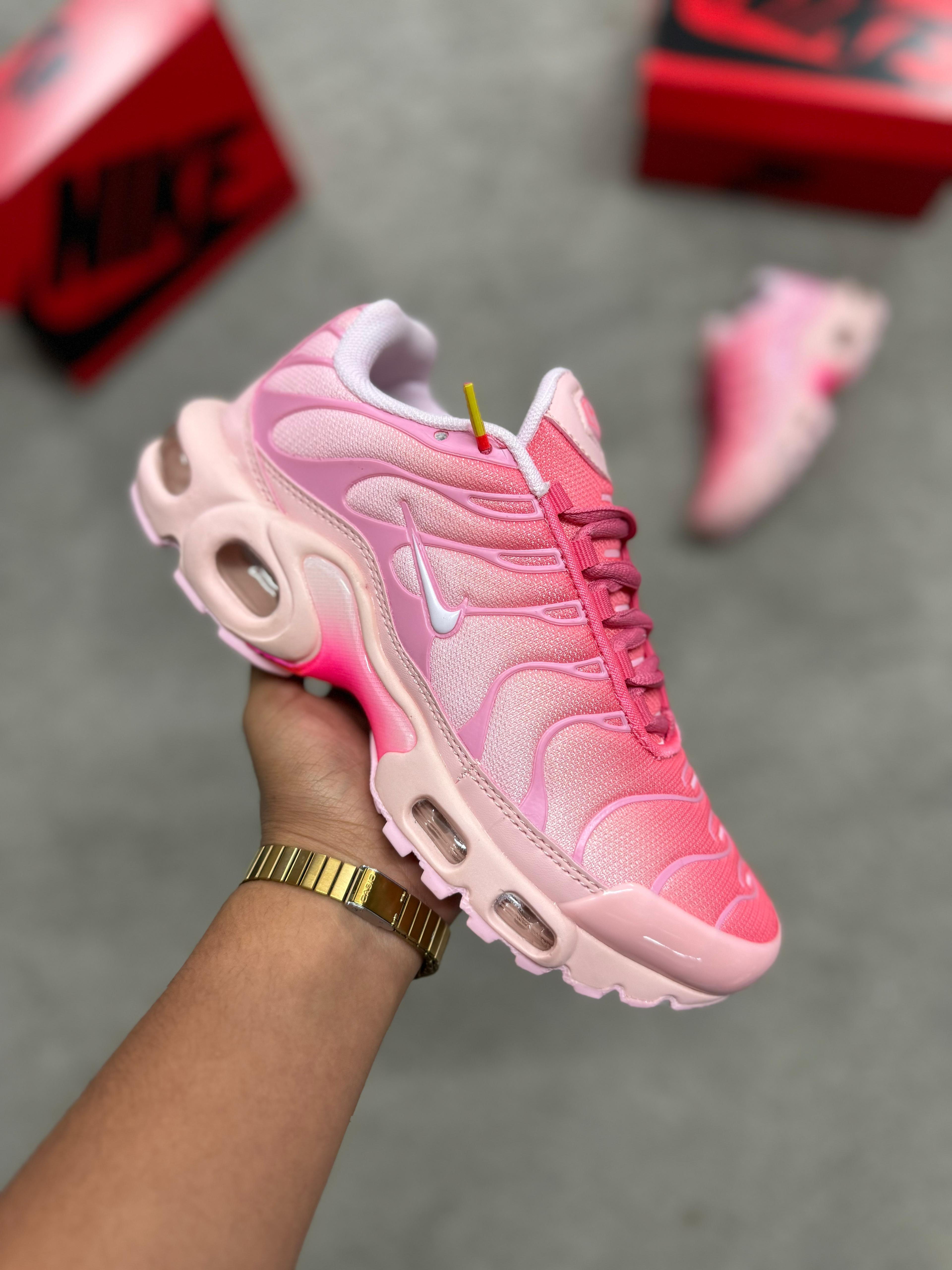 NIKE TN