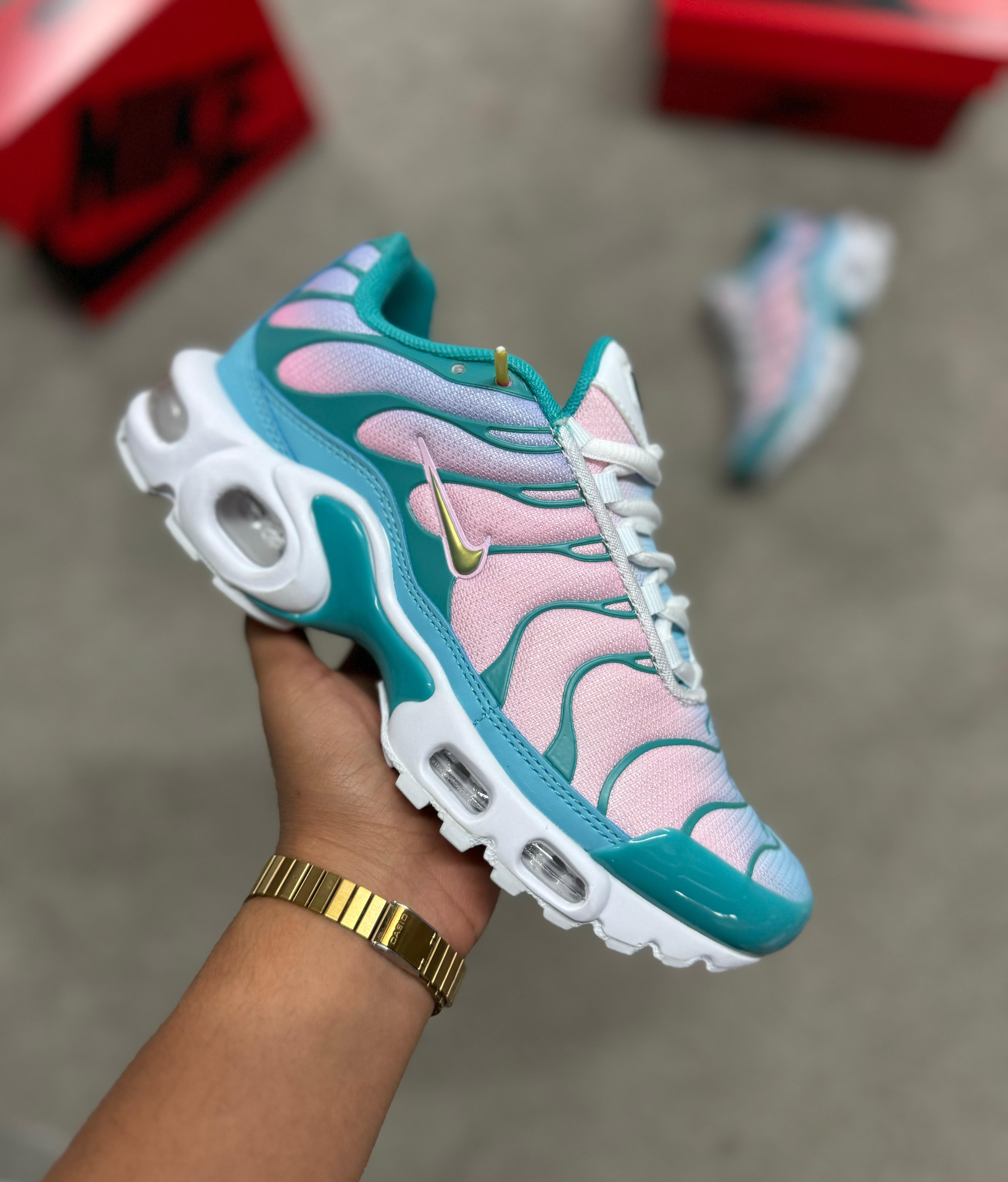 NIKE TN