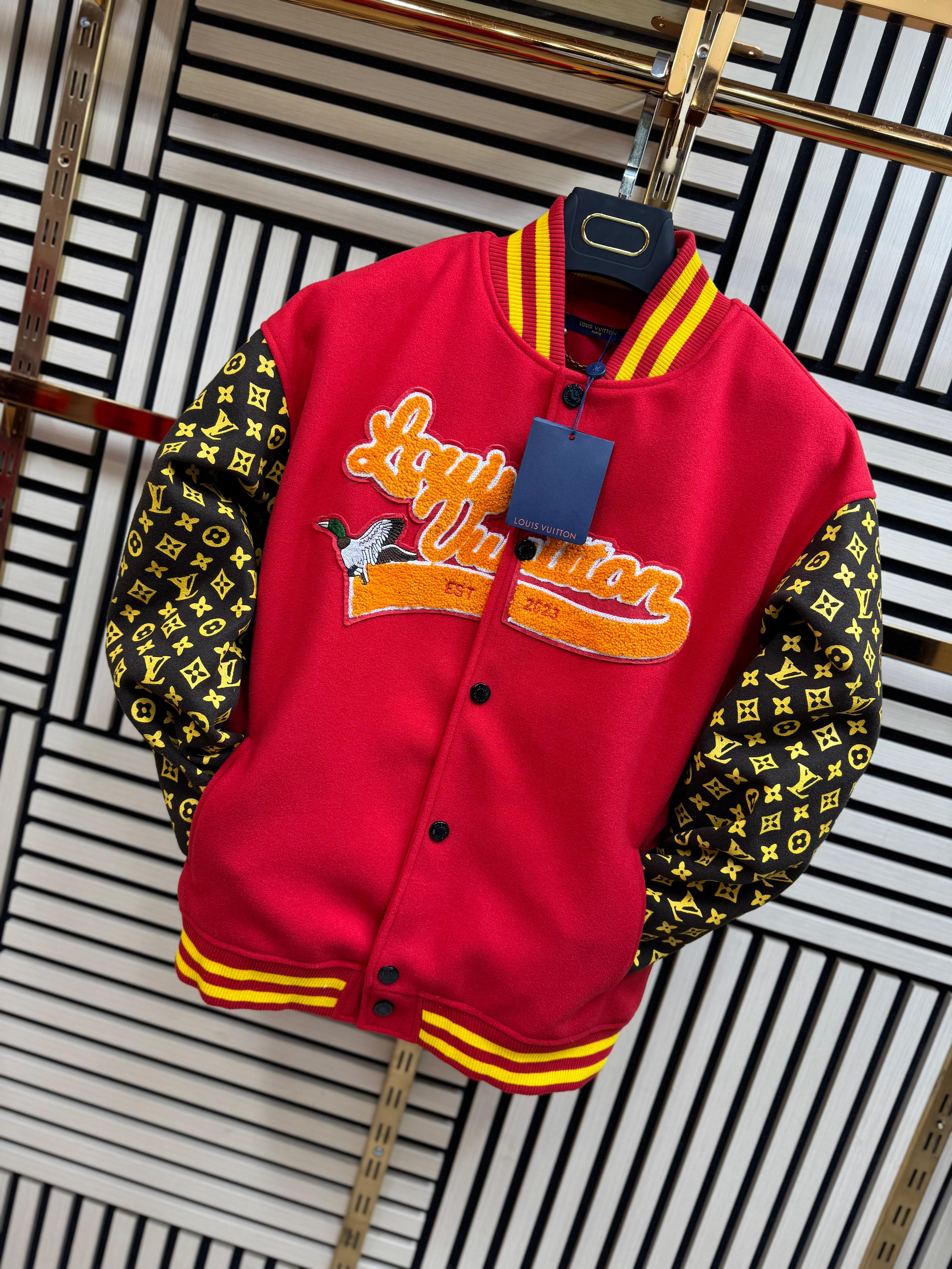 Chaqueta Louis Vuitton (Máxima calidad)