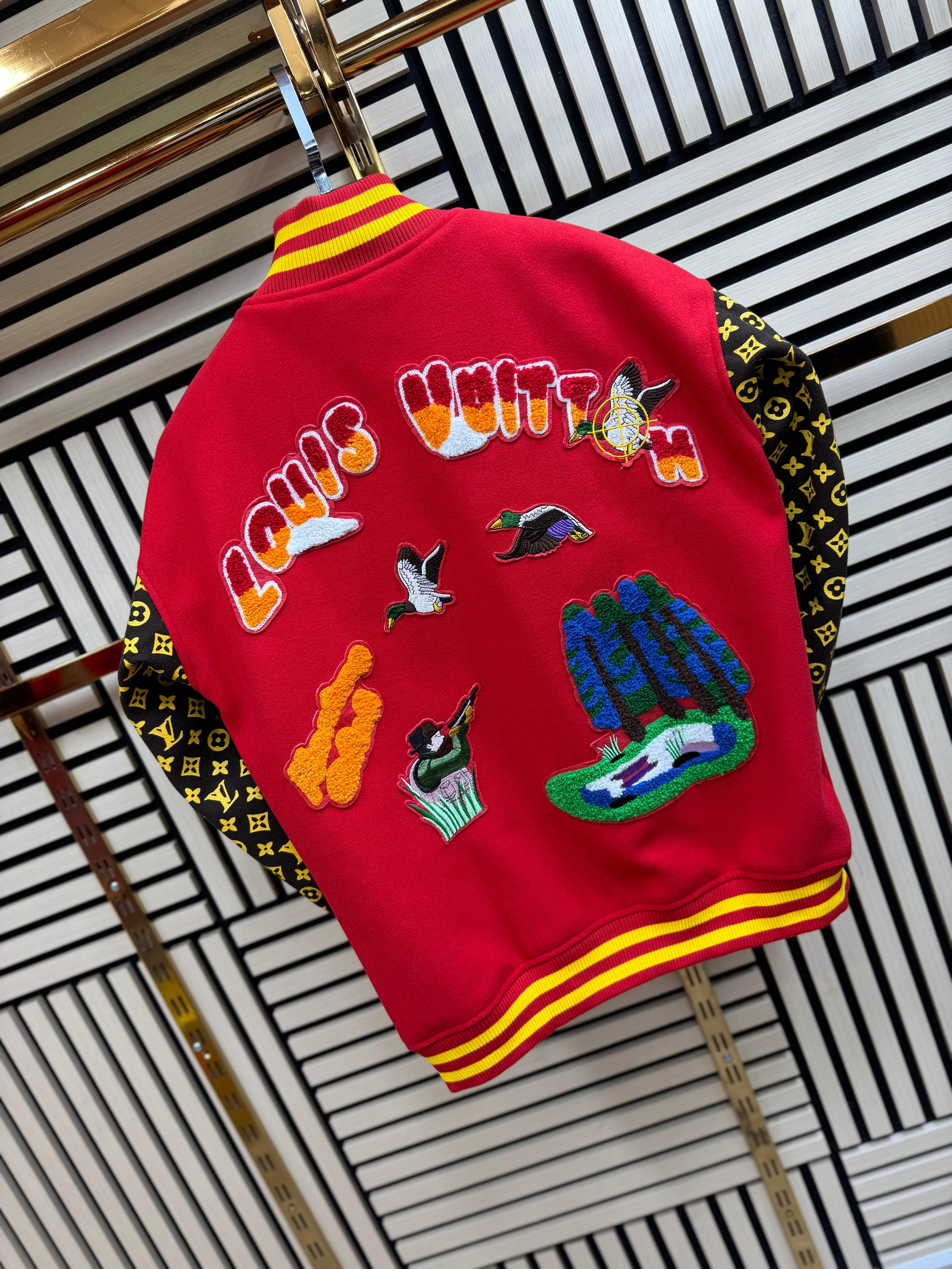 Chaqueta Louis Vuitton (Máxima calidad)