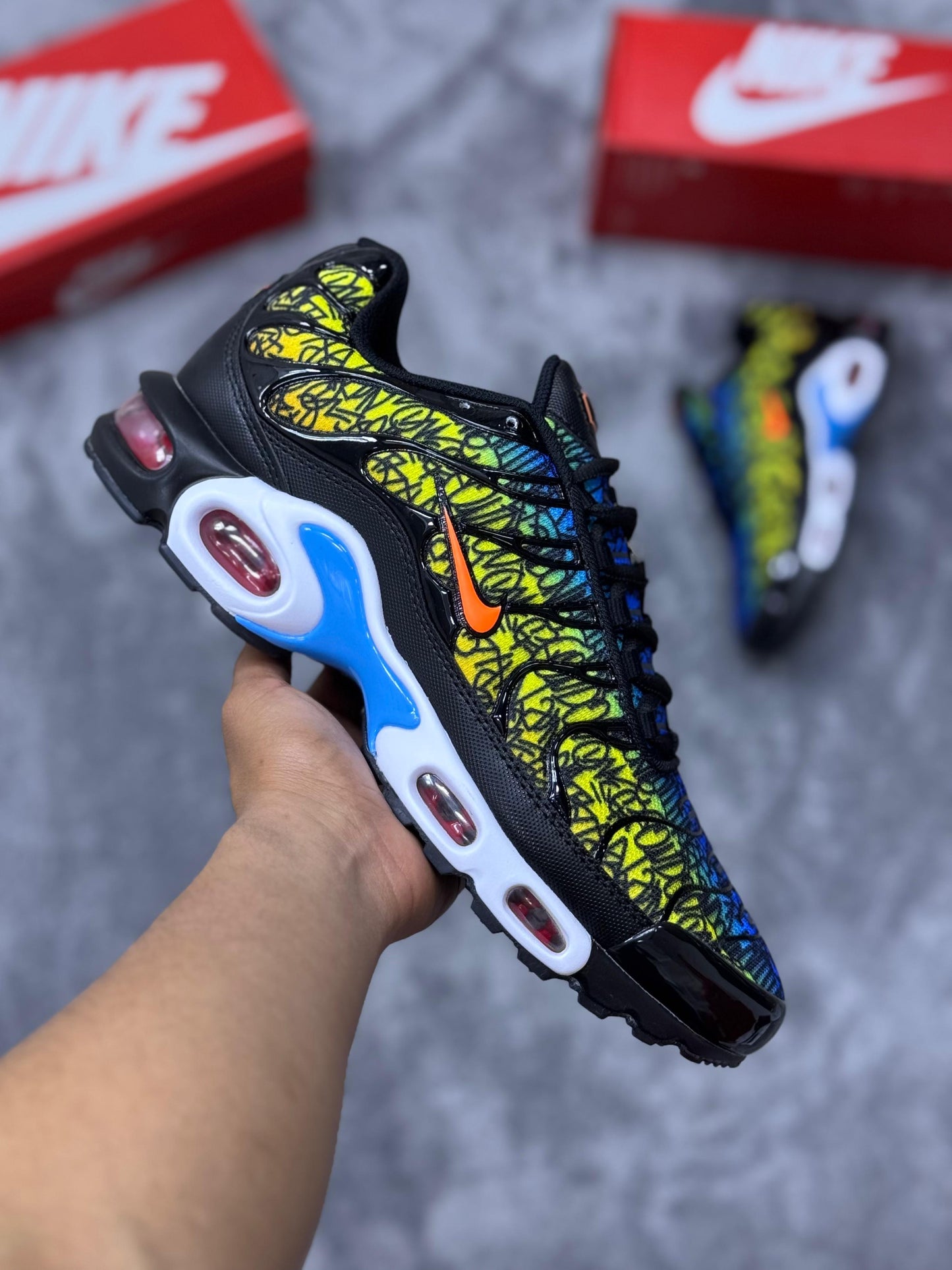 NIKE TN