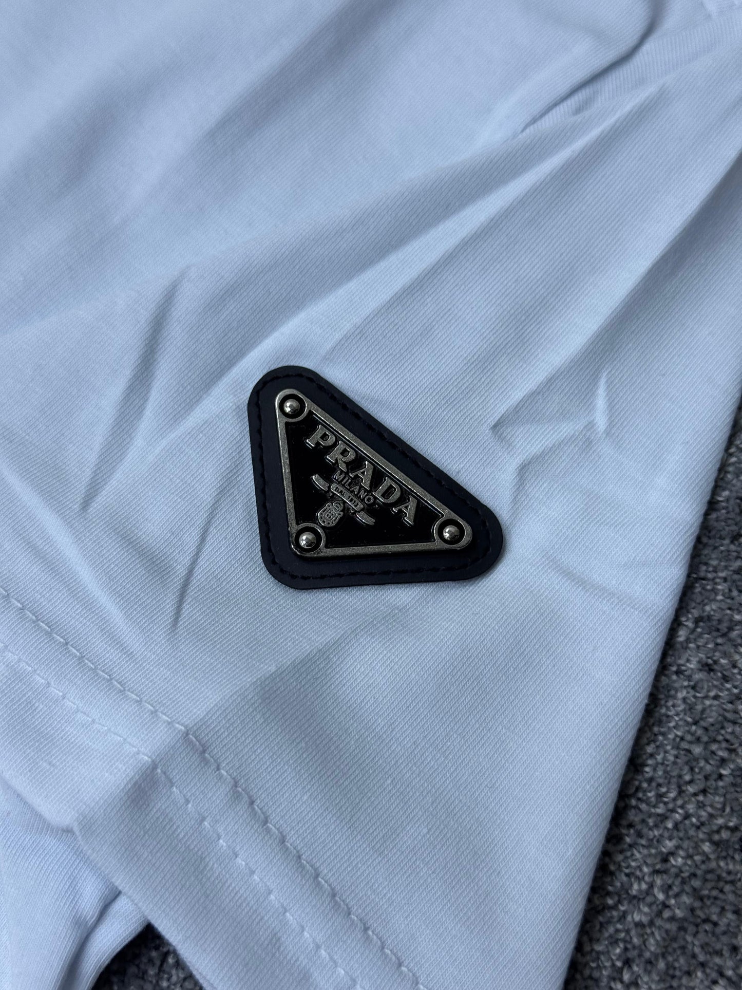 CAMISETA PRADA